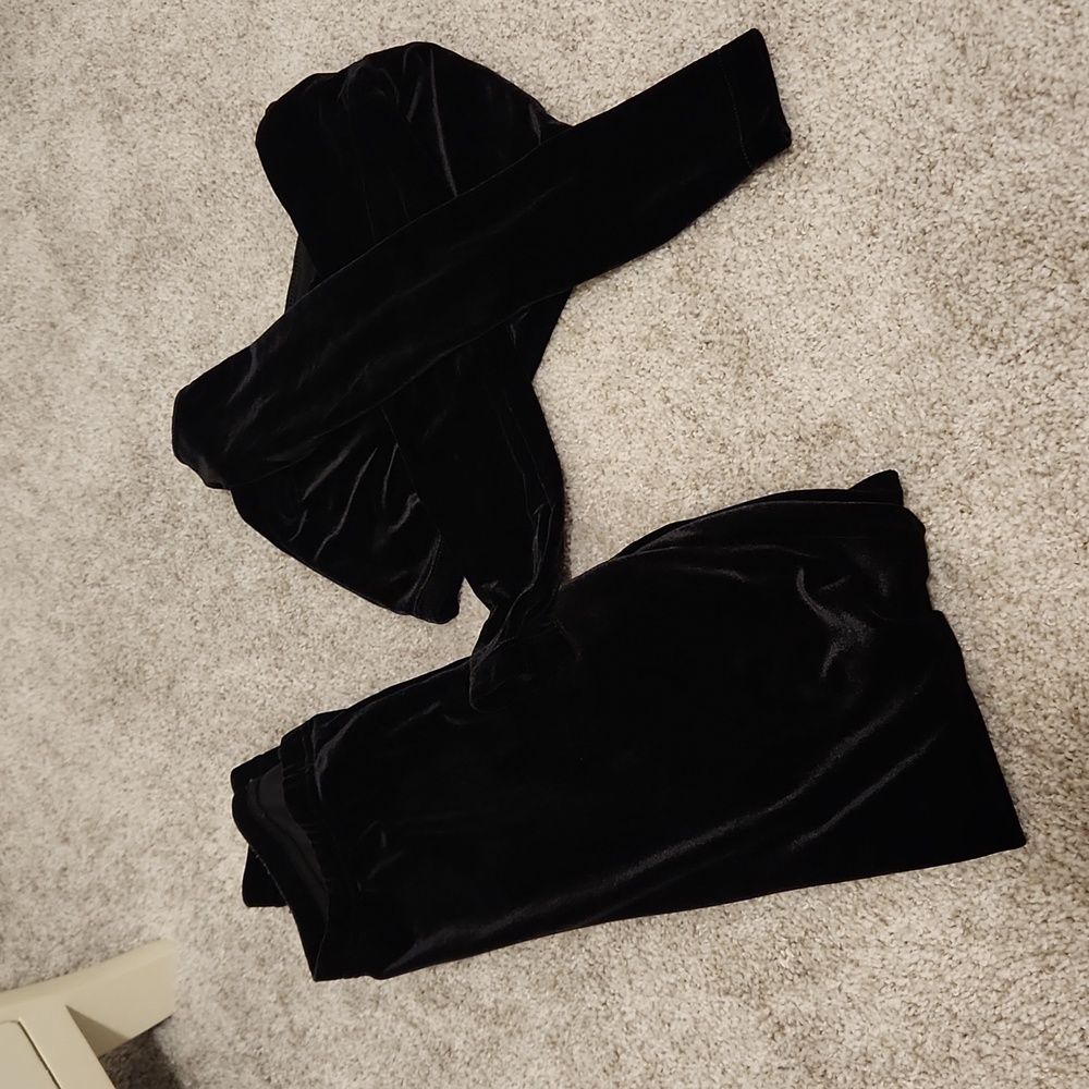 American Apparel Velvet Set